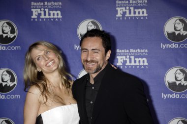 Demian bichir ve eşi stefanie köpekbalığı