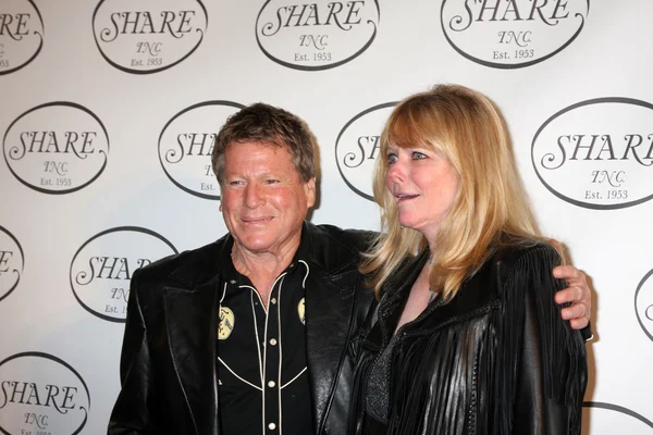 Ryan O'Neal idealna Cheryl Tiegs — Zdjęcie stockowe