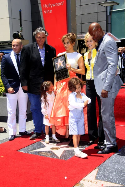 Pitbull, Gergory Nava, Emme Anthony, Jennifer Lopez, Max Anthony, Jane Fonda, Keenan Ivory Wayans — Stock Photo, Image