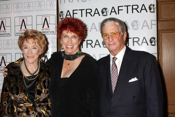 Jeanne Cooper, Marcia Wallace ja Paul Rauch — kuvapankkivalokuva