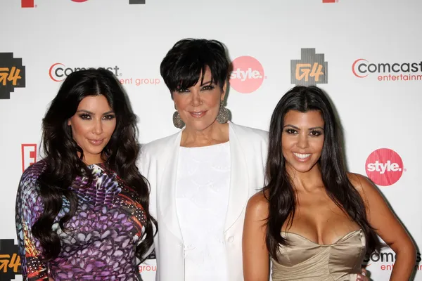 Kim kardashian, kris jenner & kourtney kardashian — Zdjęcie stockowe