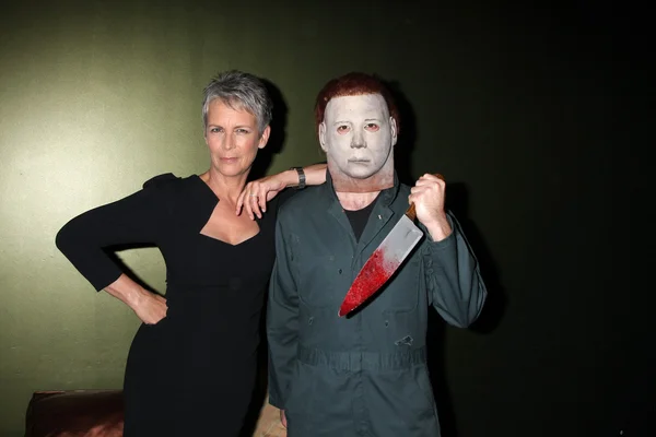 Jamie Lee Curtis & "Michael Myers" Convidado figurado — Fotografia de Stock