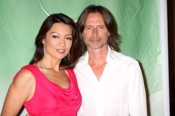 Ming-Na, Robert Carlyle — Stockfoto