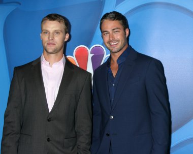 Jesse Spencer, Taylor Kinney