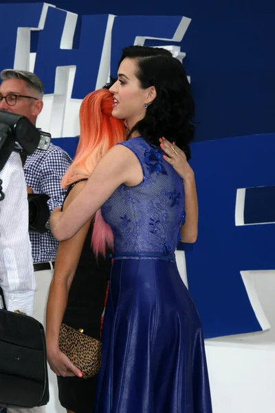 Bonnie Mckee, Katy Perry — Stock fotografie