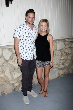 Brandon Belgeseller, kirsten fırtınalar