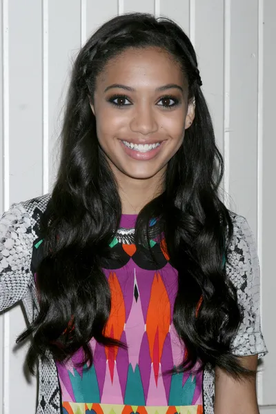 Samantha Logan — Zdjęcie stockowe