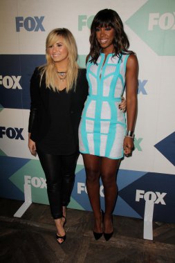 Demi Lovato, Kelly Rowland