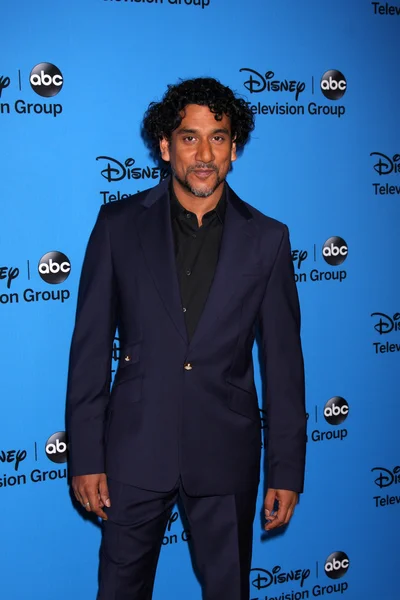 Naveen Andrews — Stockfoto