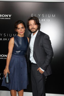 Alice Braga, Diego Luna