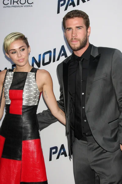 Miley Cyrus, Liam Hemsworth — Foto de Stock
