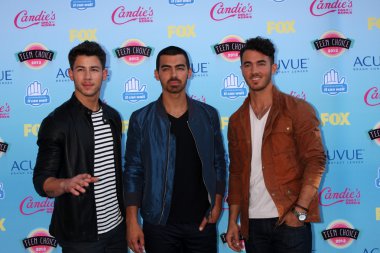 Nick Jonas, Joe Jonas, Kevin Jonas