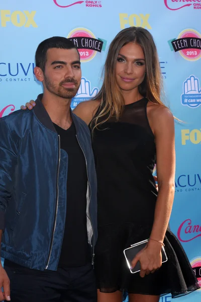 Joe Jonas, Blanda Eggenschwiler — Foto Stock