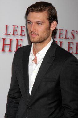 Alex Pettyfer