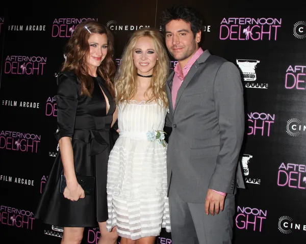 Kathryn Hahn, Juno Temple, Josh Radnor — Stock Photo, Image