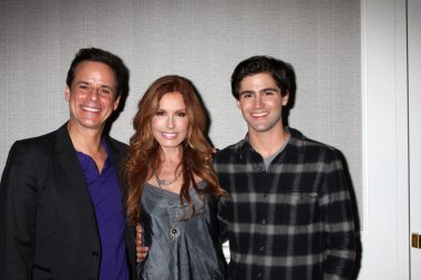 Hıristiyan leblanc, tracey bregman, max ehrich