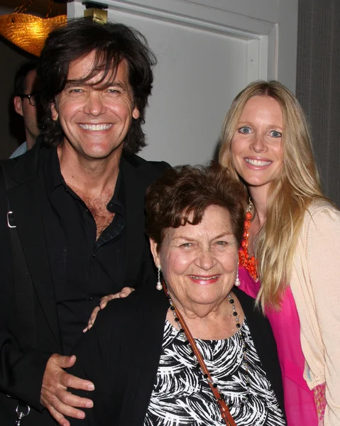 Michael damian, mor, lauralee bell — Stockfoto