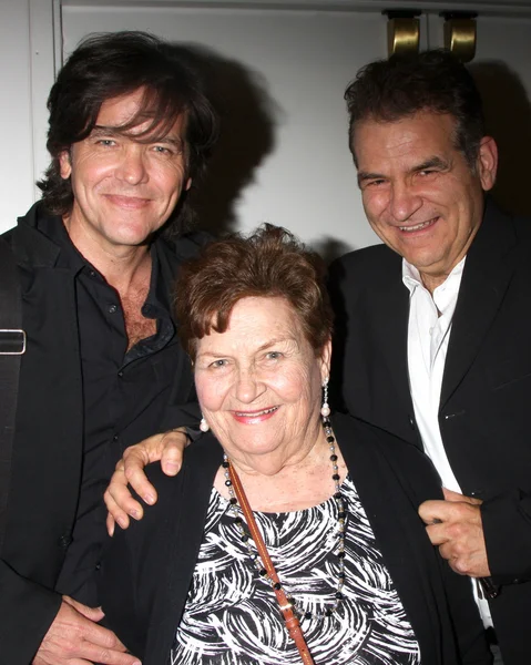 Michael Damian, mother, brother — Stock Photo, Image