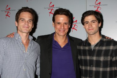 Greg rikaart, Hıristiyan leblanc, max ehrich