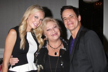 Melissa Ordway'de, beth maitland, Hıristiyan leblanc