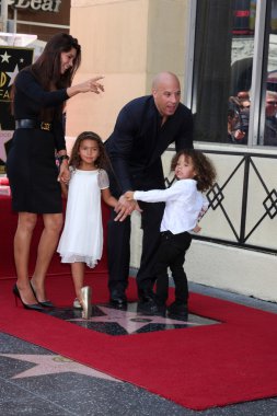 Paloma jimenez, Hanya riley dizel, vin diesel, vincent dizel