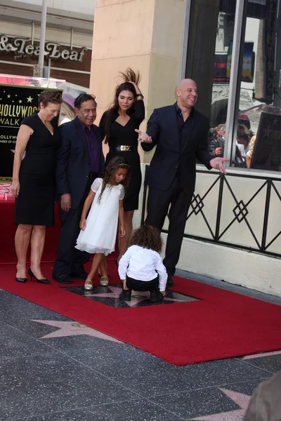 Maman, Beau-père, petite amie Paloma Jimenez, Hania Riley Diesel, Vin Diesel, Vincent Diesel — Photo