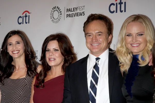 Marcia Gay Harden, Bradley Whitford, Michaela Watkins, Malin Akerman — Foto de Stock