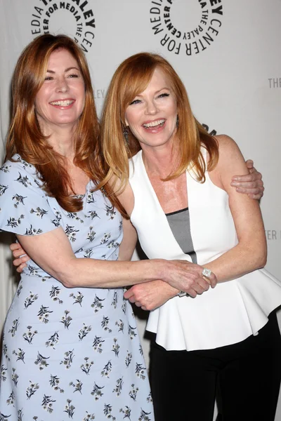 Dana Delany, Marg Helgenberger — Stockfoto