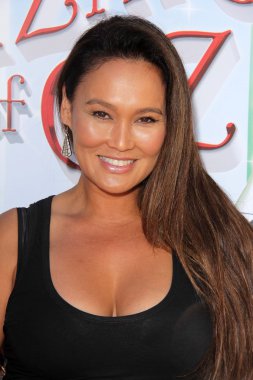 Tia Carrere