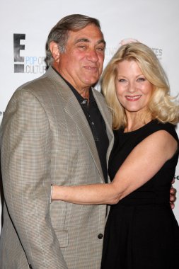 Dan Lauria, Barbara Niven