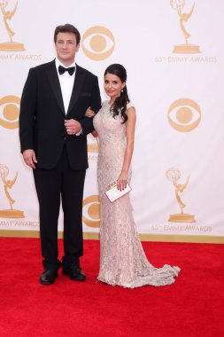 Nathan Fillion, Mikaela Hoover