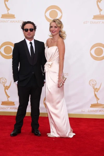 Johnny Galecki, Kelli Garner — Stockfoto