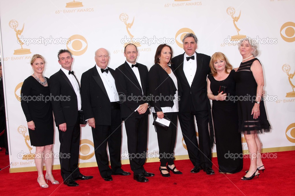 SCARICA DOWNTON ABBEY
