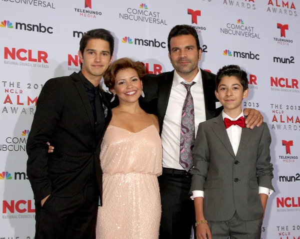 José haro, justina machado, ricardo a. chavira, fabrizio guido — Foto de Stock