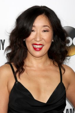 Sandra Oh
