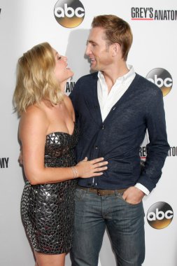 Jessica Capshaw, Christopher Gavigan