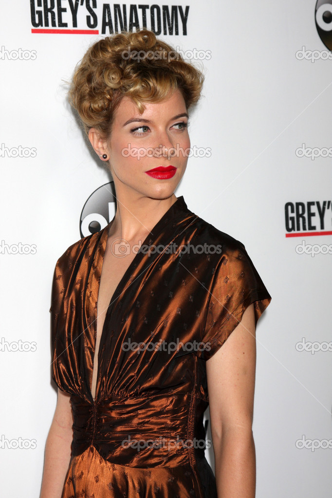 Tessa ferrer hi-res stock photography and images - Alamy