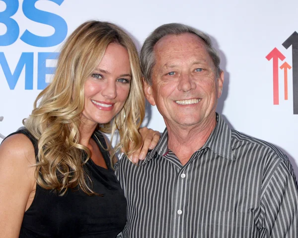 Sharon Case, padre Jim Case — Foto de Stock