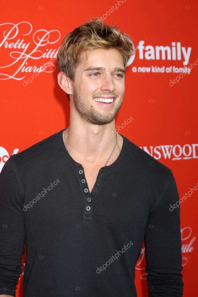 Drew Van Acker – Stock Editorial Photo © Jean_Nelson #33405489