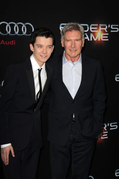 Asa Butterfield, Harrison Ford — Stock Photo, Image