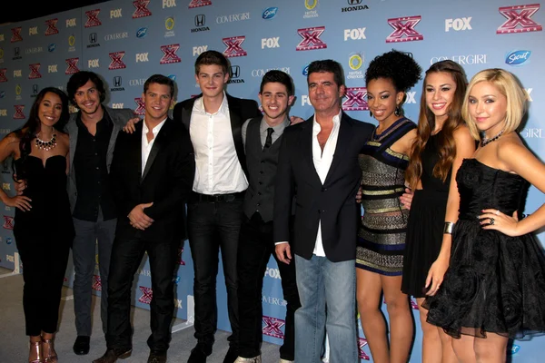 Simon Cowell, Alex & Sierra, Estrada agitada, Suspensa doce — Fotografia de Stock