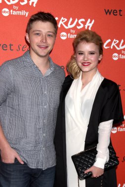 Sterling Knight, Taylor Spreitler