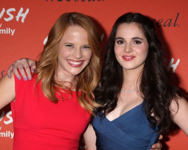 Katie Leclerc, Vanessa Marano