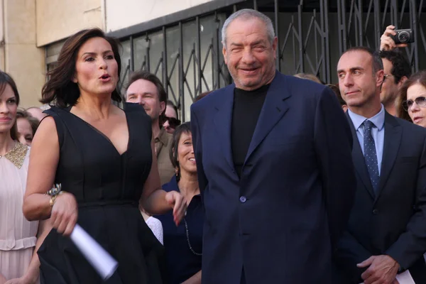 Mariska Hargitay, Dick Wolf — Stockfoto