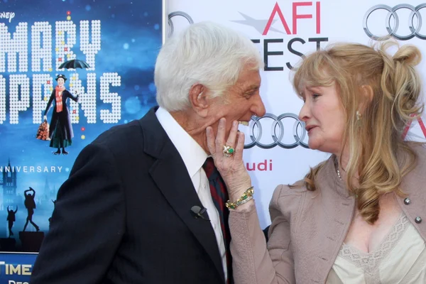 Dick Van Dyke, Karen Dotrice — Stockfoto