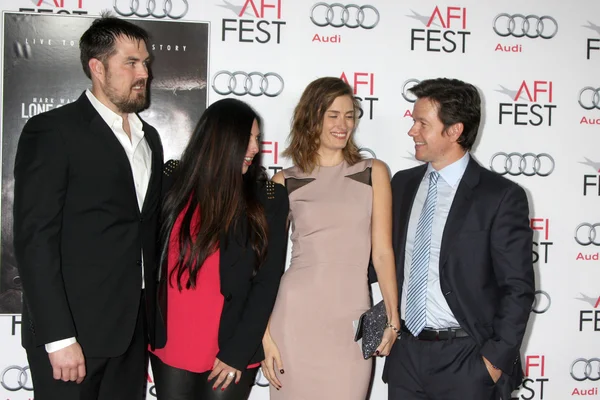 Marcus Luttrell, wife, Rhea Durham, Mark Wahlberg — Stock Photo, Image