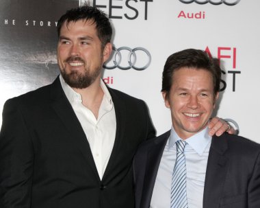 Marcus Luttrell, Mark Wahlberg