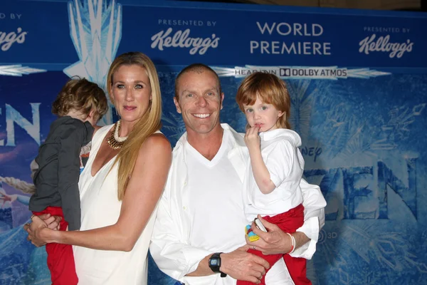 Kerri Walsh Jennings, Casey Jennings, com Joseph e Sundance — Fotografia de Stock