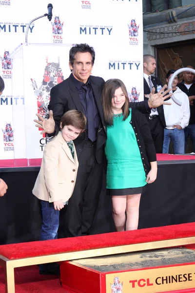 Quinlin Dempsey Stiller, Ben Stiller, Ella Olivia Stiller — Stock Photo, Image