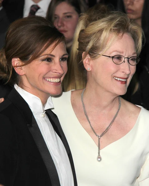 Julia Roberts, Meryl Streep — kuvapankkivalokuva